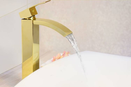 GRIFO DE LAVABO NEIRA ALTO S-1020HG DORADO